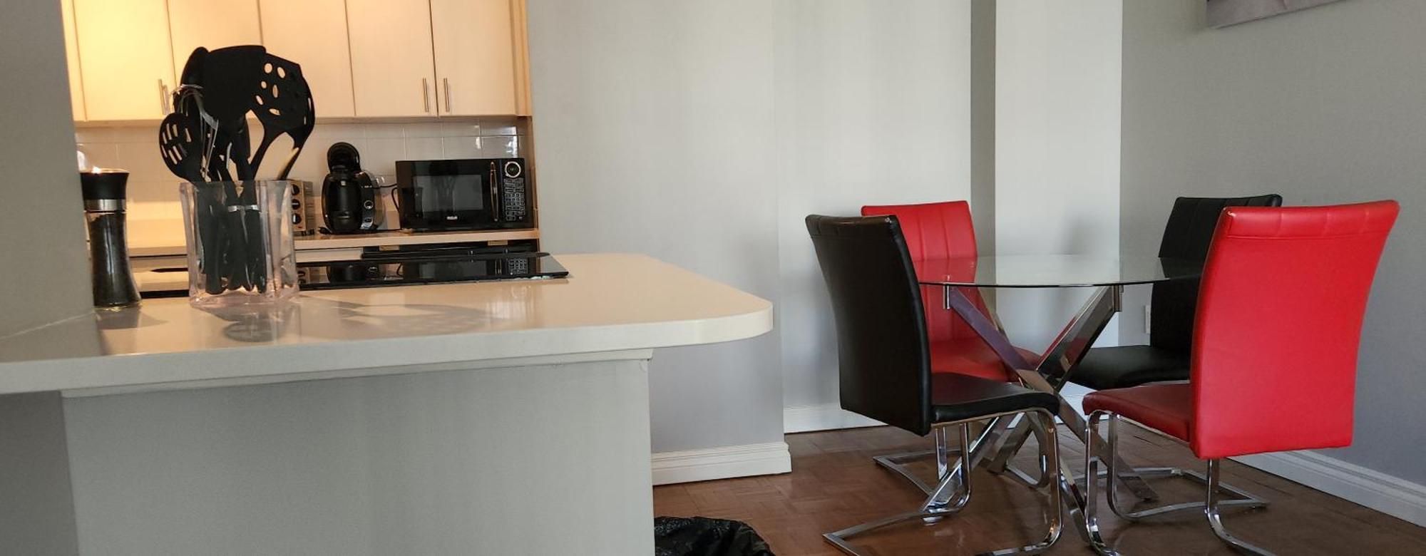 Apartment Stylish 2-bed, 1-bath In Downtown